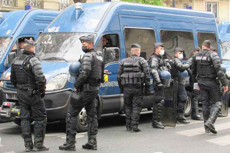 Sindicato francês denuncia violência na Parada do Dia do Trabalhador