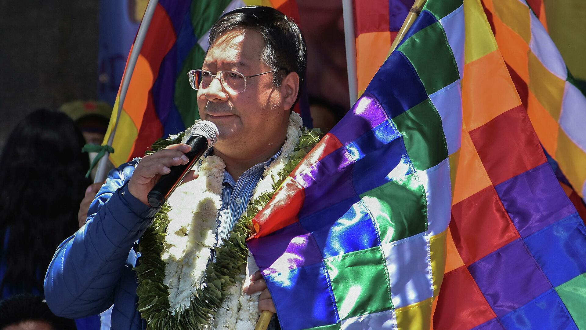 presidente-da-bolivia-pede-reconstrucao-com-justica-social