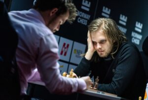 Carlsen-Rapport-300x202