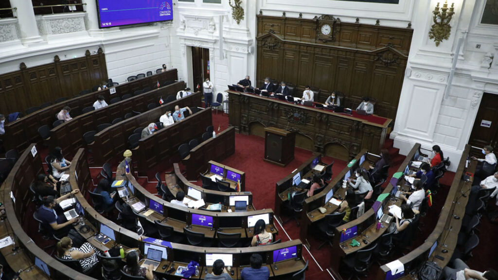 Convenção Constitucional chilena elegerá nova diretiva