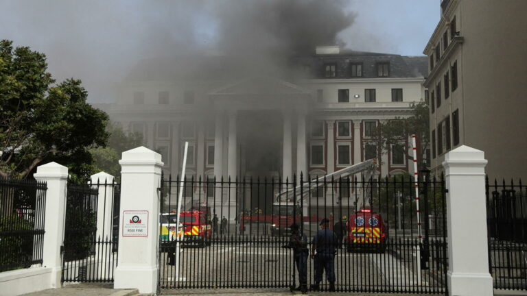 Sudáfrica, parlamento, incendio