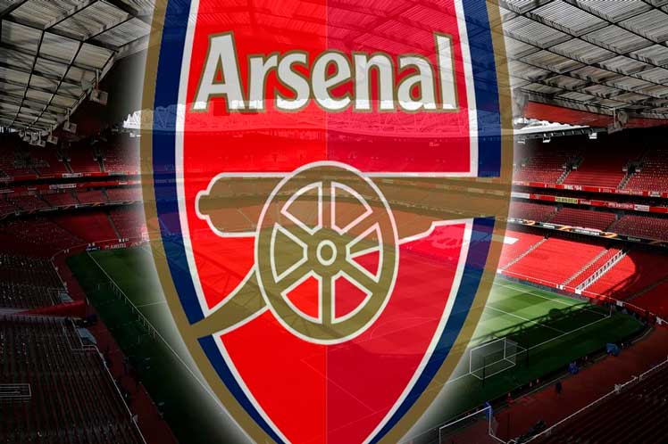 Futebol: Arsenal cimenta liderança na Premier League