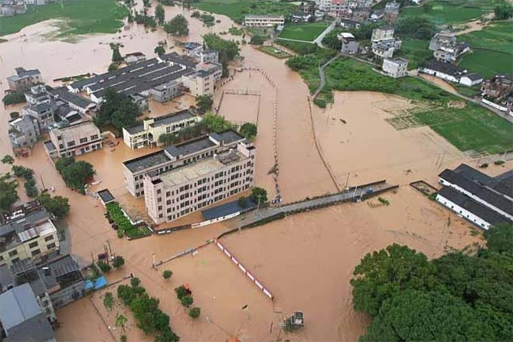 China, máxima, emergencia, lluvias
