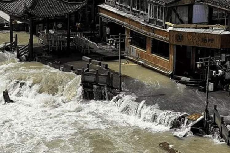 China, emergencia, inundaciones