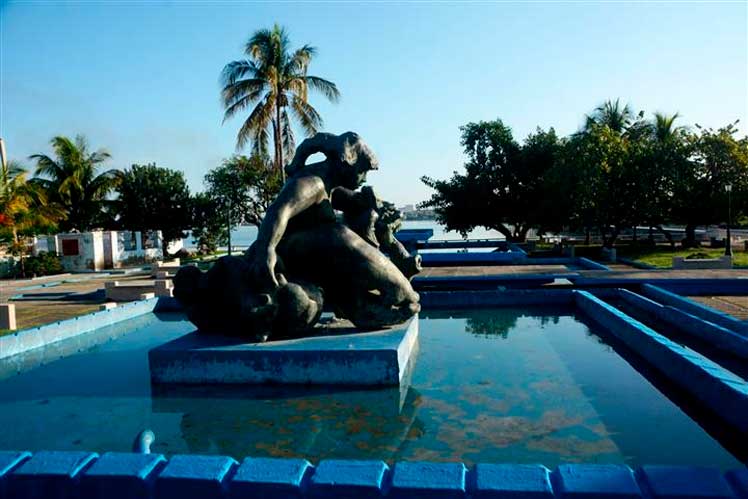 Cuba-Cienfuegos-26-de-julio-3