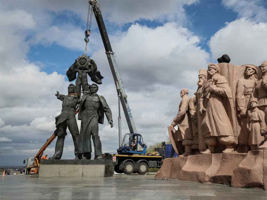 monumentos-ucrani