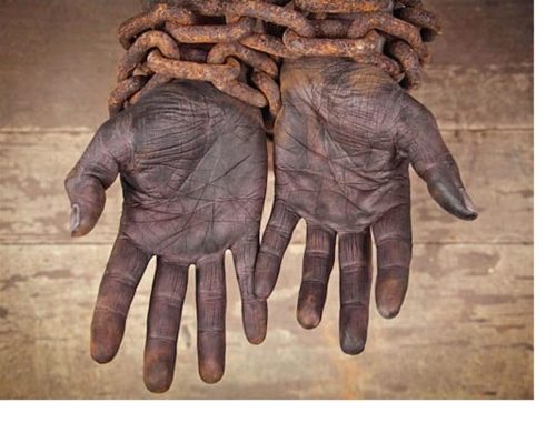 Mas-de-tres-mil-personas-rescatadas-de-la-esclavitud-en-Brasil-500x381
