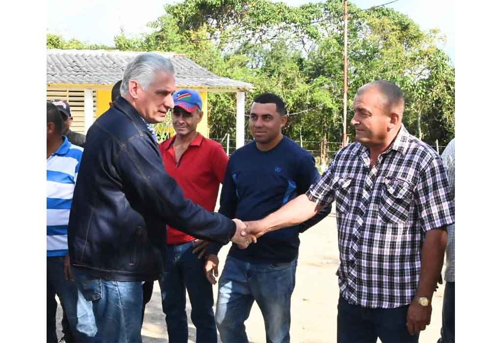 presidente-cubano-visita-municipio-jatibonico-em-sancti-spiritus