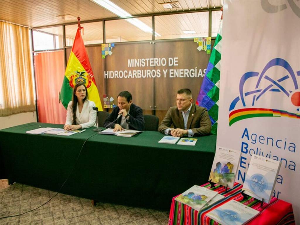 Bolívia abre caminho para ciclo de combustível nuclear