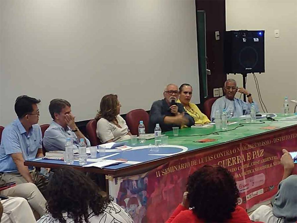 Seminário no Brasil denuncia o neoliberalismo e bloqueio contra Cuba