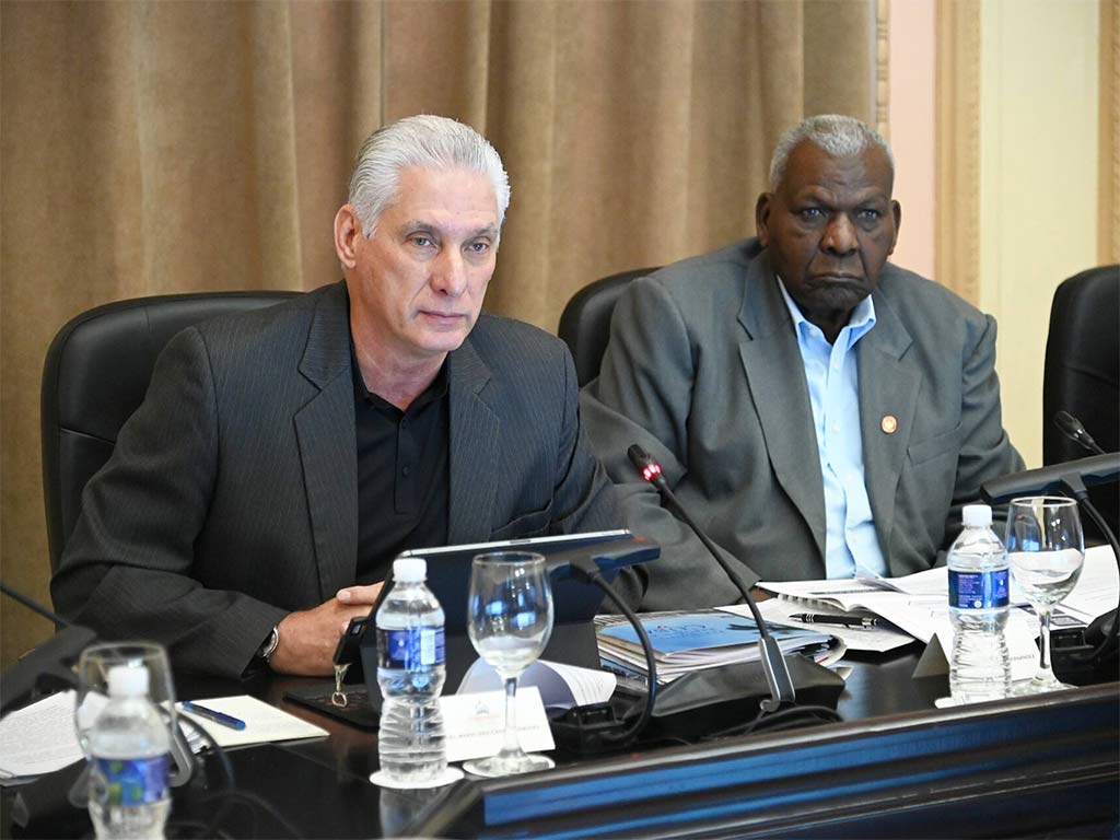 Díaz-Canel exorta a discutir com transparência os problemas de Cuba