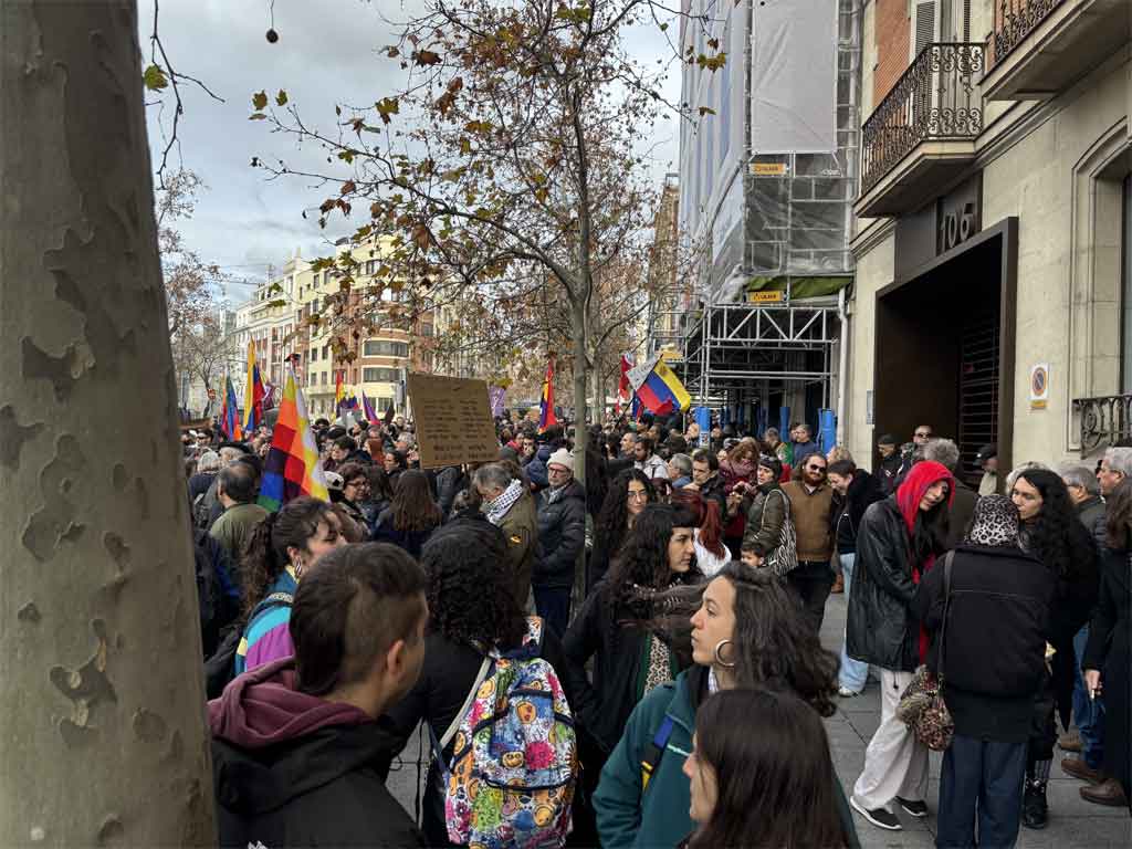 Maioria na Espanha rejeita interferência dos EUA na Venezuela